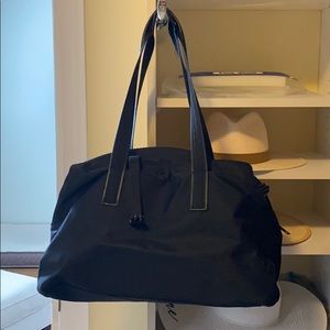 lululemon athletica Bags - Lululemon gym bag lululemon athletica Bags - Lululemon gym bag